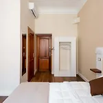 Clavdia Flat בית הארחה רומא