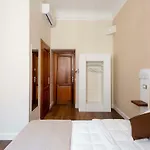 Clavdia Flat בית הארחה רומא