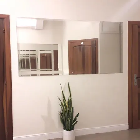 Clavdia Flat ローマ