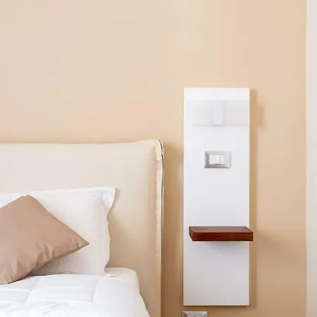 Clavdia Flat Rome